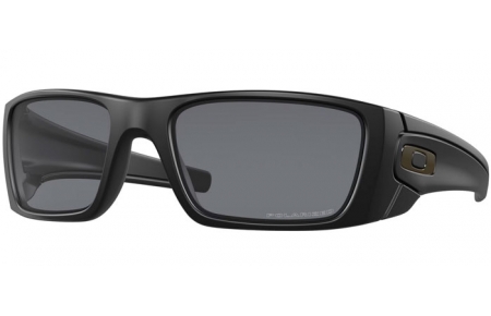 Lunettes de soleil - Oakley - FUEL CELL OO9096 - 9096-05 MATTE BLACK // GREY POLARIZED