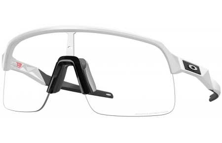Gafas de Sol - Oakley - OO9463 SUTRO LITE - 9463-46 MATTE WHITE // CLEAR TO BLACK IRIDIUM PHOTOCROMIC