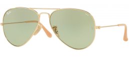 Lunettes de soleil - Ray-Ban® - Ray-Ban® RB3025 AVIATOR LARGE METAL - 90644C GOLD // PHOTOCROMIC GREEN