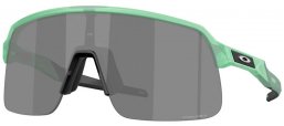 Sunglasses - Oakley - SUTRO LITE S OO9496 - 9496-11 MATTE TRANSPARENT JADE // PRIZM BLACK