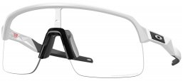 Gafas de Sol - Oakley - OO9463 SUTRO LITE - 9463-46 MATTE WHITE // CLEAR TO BLACK IRIDIUM PHOTOCROMIC